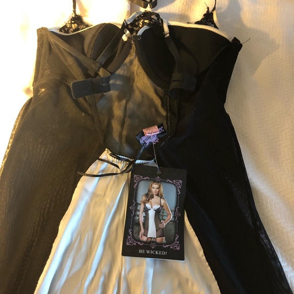 Be Wicked! I piece satin and mesh cami. - Picture 7 of 11